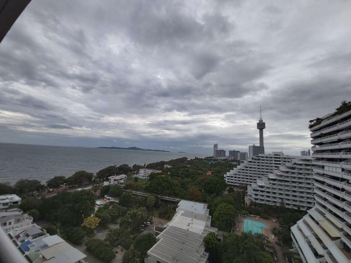 Condominum In Jomtien Beach With Sea View, Balcony And Free Wifi Pattaya Zewnętrze zdjęcie