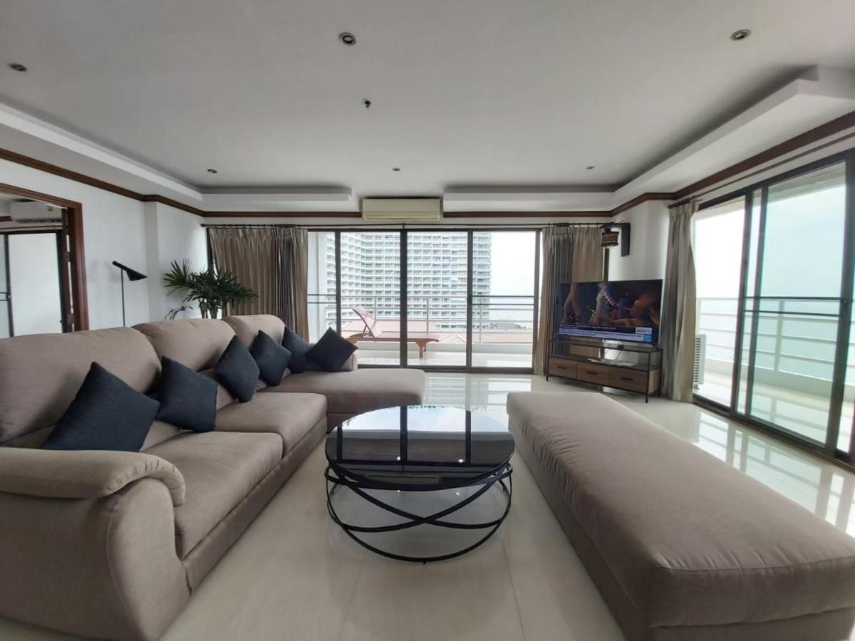 Condominum In Jomtien Beach With Sea View, Balcony And Free Wifi Pattaya Zewnętrze zdjęcie