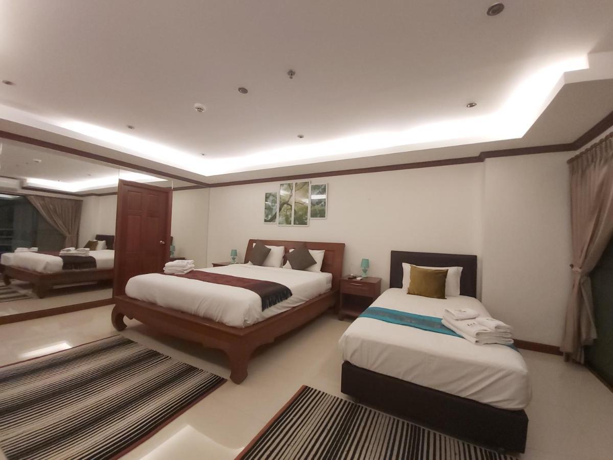Condominum In Jomtien Beach With Sea View, Balcony And Free Wifi Pattaya Zewnętrze zdjęcie
